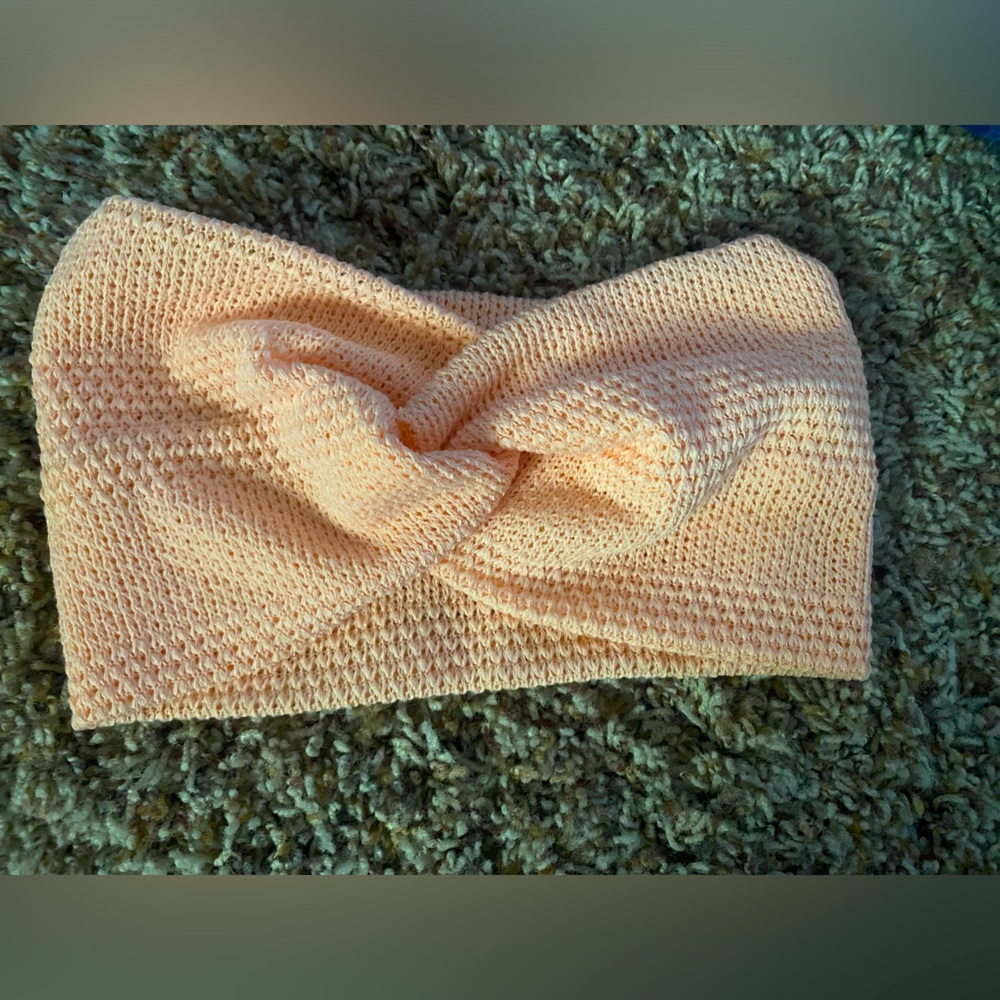 ⭐️5/$15! Peach Headwrap Headband